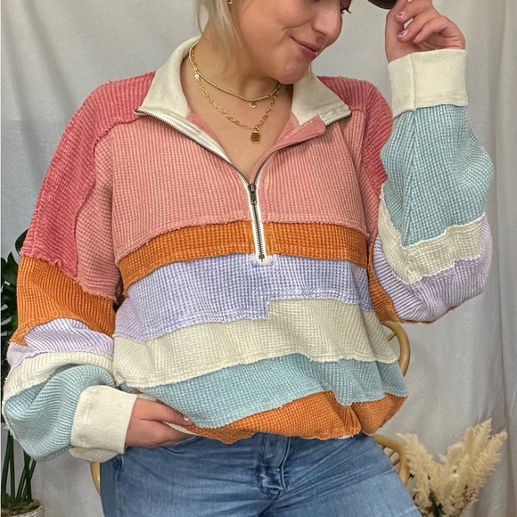 It Girl Colorblock Pullover - Picture 5 of 5
